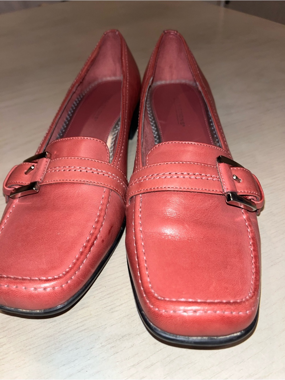 Predictions Coral Leather Buckle Loafers